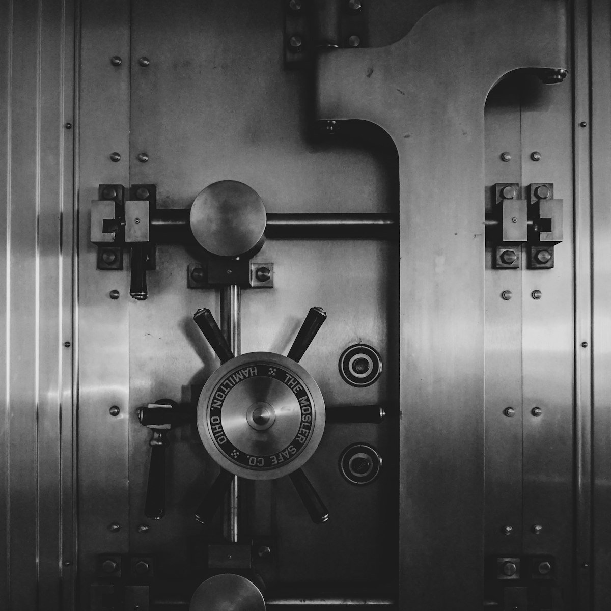 Heavy steel security lock mechanism